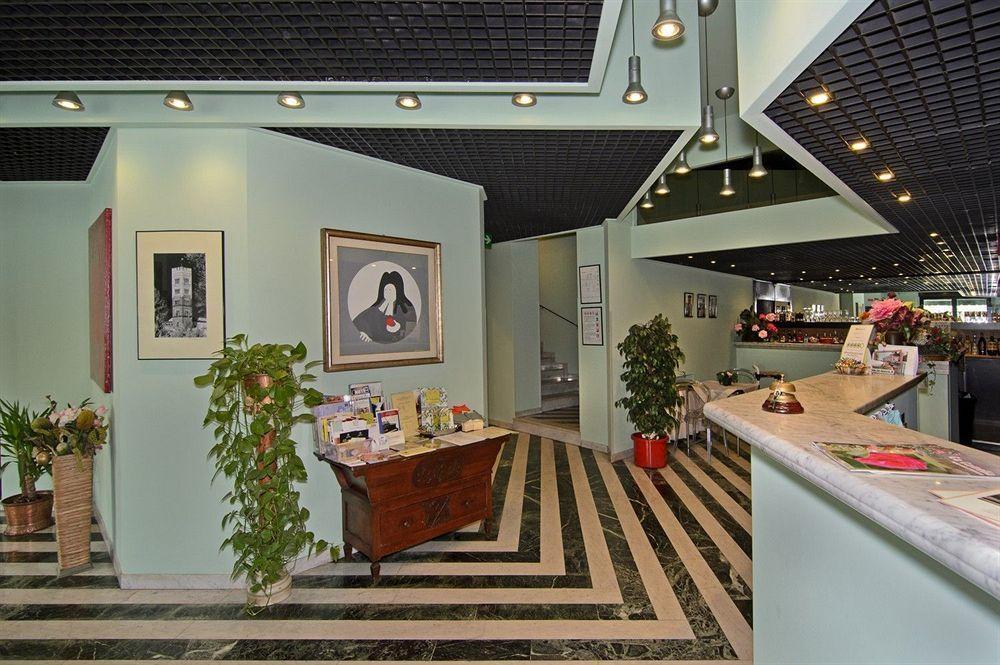 Hotel Rex 3*